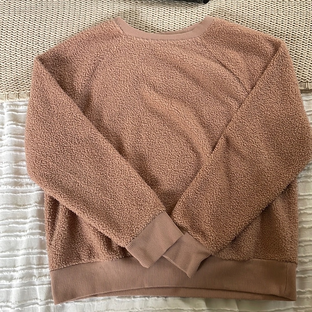 Universal Thread Pink Fuzzy Sweater